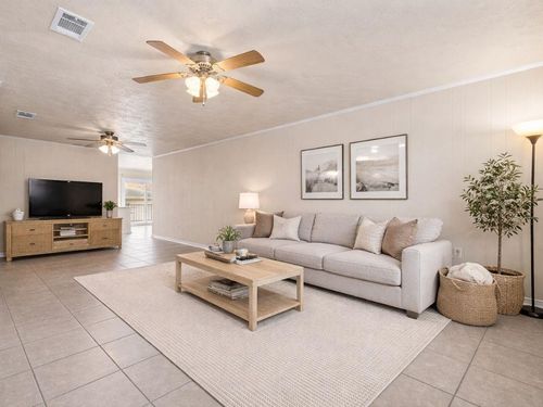 1601 Maplewood Dr, Harvey, LA, 70058-3542 | Card Image