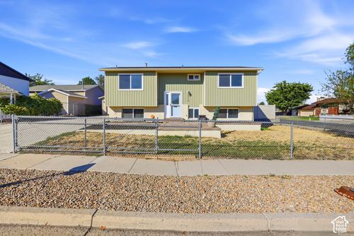3310 Gertrude Dr, Magna, UT, 84044-2421 | Card Image