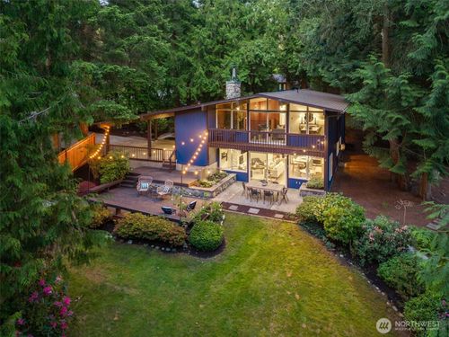 1305 Kings Place Nw, Bainbridge Island, WA, 98110 | Card Image