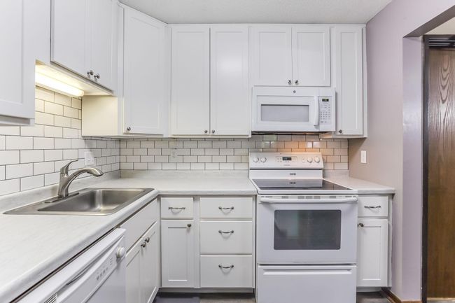17-web-or-mls-1855-Silver-Bell-Rd-17.jpg | Image 17