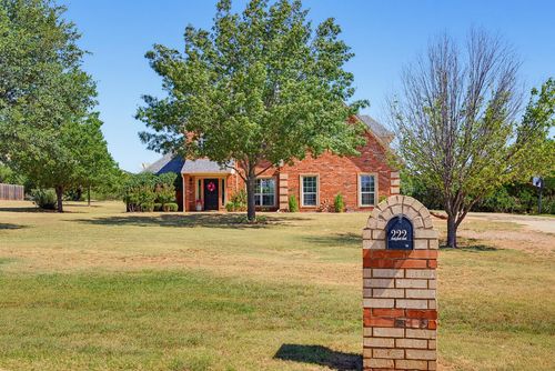 222 Alexandra Dr, Tuscola, TX, 79562-3654 | Card Image