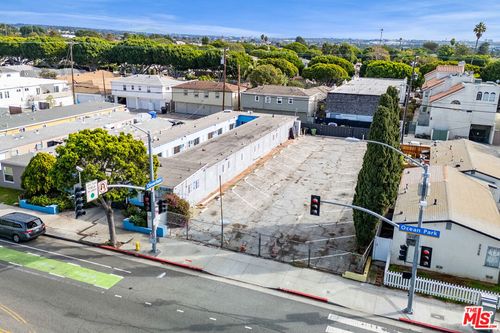 2338 Ocean Park Blvd, Santa Monica, CA, 90405-5108 | Card Image