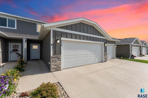 4418 E Whisper Ridge Pl, Sioux Falls, SD, 57108-3165 | Card Image