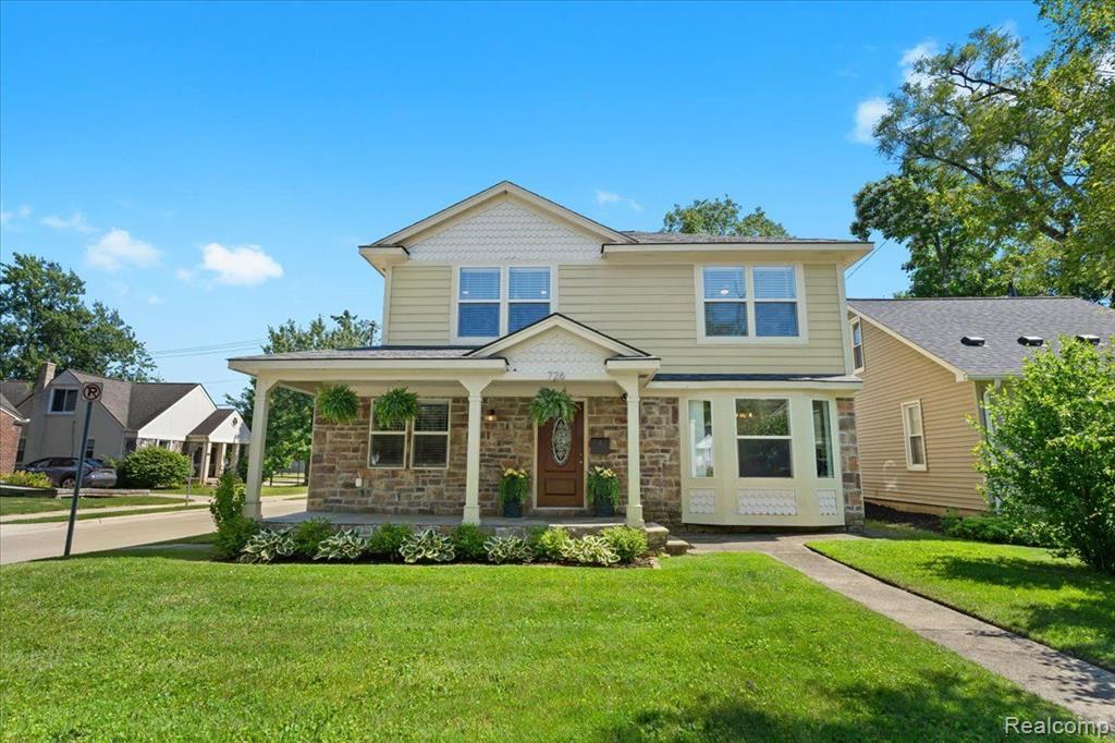 Devillen Ave, Royal Oak, MI 48073