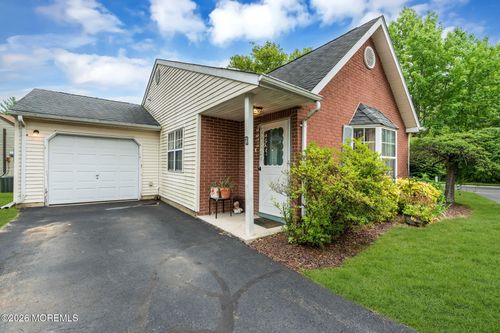 1000-7 Kingston Close, Freehold, NJ, 07728-3829 | Card Image
