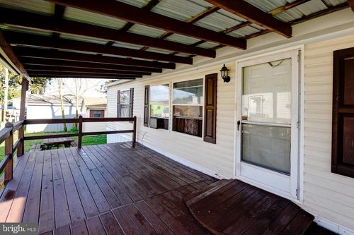 19 Becky Ln, COCHRANVILLE, PA, 19330-1815 | Card Image