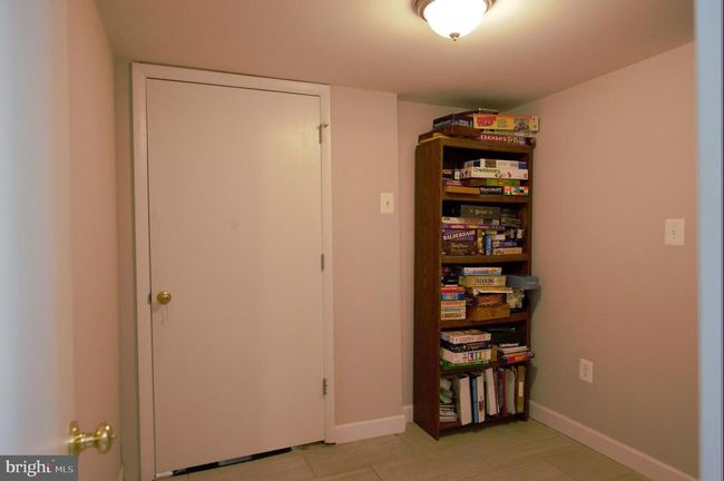 6403 Limerick Ct, House other with 4 bedrooms, 3 bathrooms and null parking in SPRINGFIELD VA | Image 42