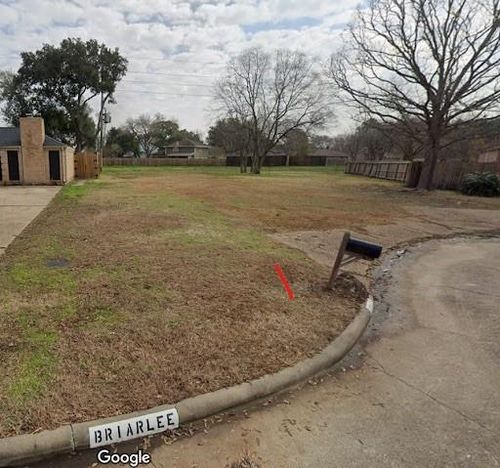 2047 Briarlee Dr, Houston, TX, 77077-5326 | Card Image