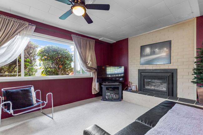 33803 4 Avenue, House other with 3 bedrooms, 1 bathrooms and 3 parking in Mission BC | Image 19