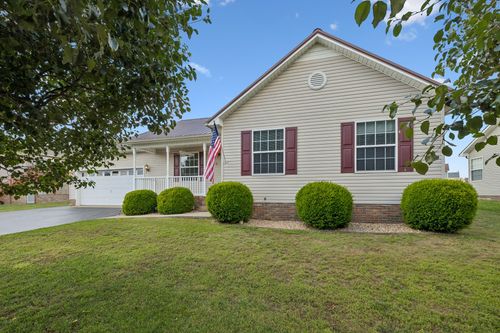 537 Winning Dr, Columbia, TN, 38401-7013 | Card Image