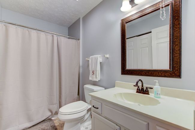 2478 Chaseway Court, Condo with 2 bedrooms, 2 bathrooms and null parking in Indianapolis IN | Image 24