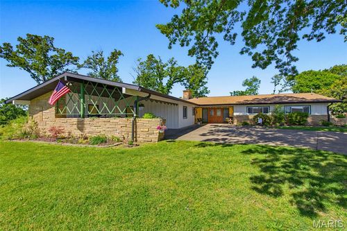 2025 Woodhaven Rd, Poplar Bluff, MO, 63901-2826 | Card Image