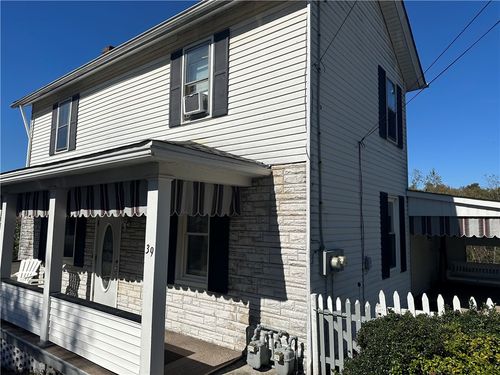 39 Oak St, Manor, PA, 15665 | Card Image