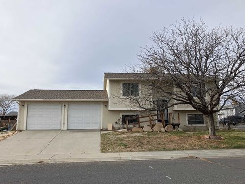 529 1/2 Garland St, Clifton, CO, 81520-7801 | Card Image