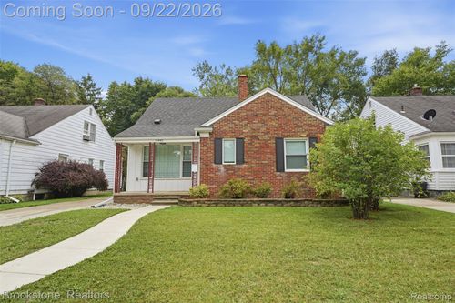 14085 Lincoln St, Oak Park, MI, 48237-1329 | Card Image