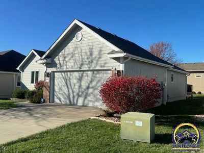 2805 Sw Tallgrass Dr, House other with 3 bedrooms, 3 bathrooms and null parking in Topeka KS | Image 2