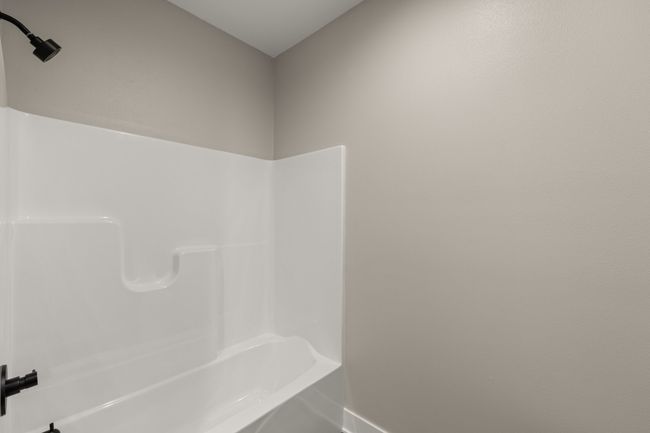 8479 Lakeshore Dr, Home with 3 bedrooms, 2 bathrooms and null parking in Dexter IA | Image 22
