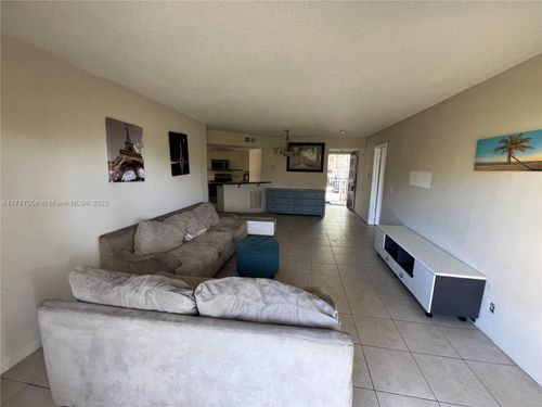 apt-208-8871 Wiles Rd, Coral Springs, FL, 33067-1826 | Card Image