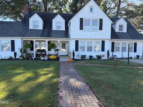 620 Memorial Dr E, Ahoskie, NC, 27910-3936 | Card Image