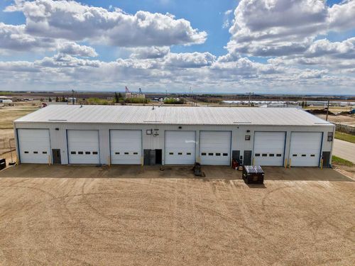 {{alt}} | Card Image