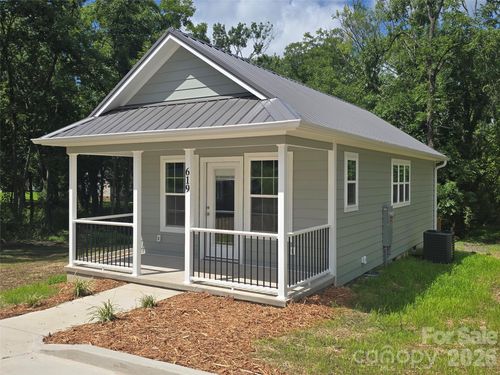619 Railroad Ave, Troy, NC, 27371-2716 | Card Image