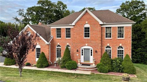 34 Auburn Knl, East Hampton, CT, 06424-1379 | Card Image