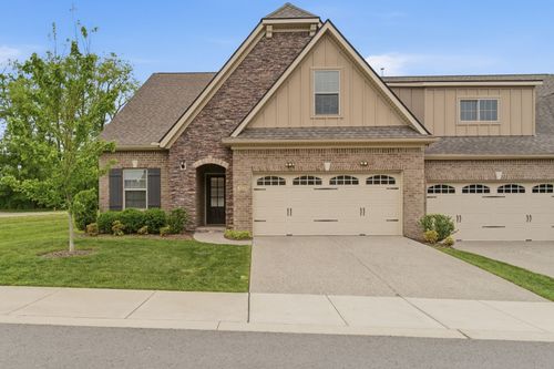 3223 Chaucer Ln, Gallatin, TN, 37066-4016 | Card Image