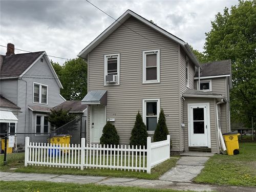 424 Standish St, Elmira, NY, 14901-2319 | Card Image