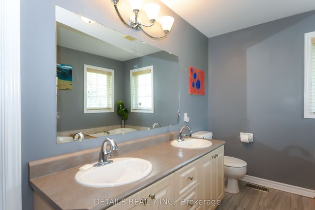 4848 Thunder Rd, House other with 4 bedrooms, 3 bathrooms and 4 parking in Carlsbad Springs ON | Image 14