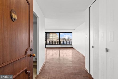 1112-s-2500 Virginia Ave Nw, WASHINGTON, DC, 20037-1900 | Card Image