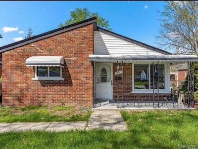 4964 Monroe Street, Home with 3 bedrooms, 2 bathrooms and null parking in Dearborn Heights MI | Image 1