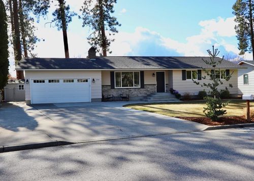 12516 E 25th Ave, Spokane Valley, WA, 99216-2532 | Card Image