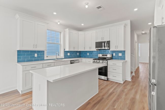 46 Dupont Ave, House other with 5 bedrooms, 4 bathrooms and null parking in Seaside Heights NJ | Image 4