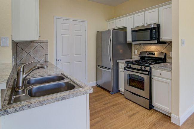 APT-201 - 1481 E Old Settlers Blvd, Condo with 2 bedrooms, 2 bathrooms and 1 parking in Round Rock TX | Image 8