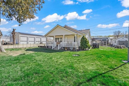 7227 Birch Ln, Nampa, ID, 83687-8325 | Card Image