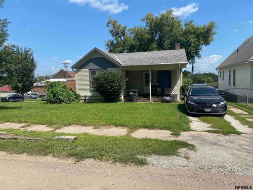8621 N 31st St, Omaha, NE, 68112-1717 | Card Image