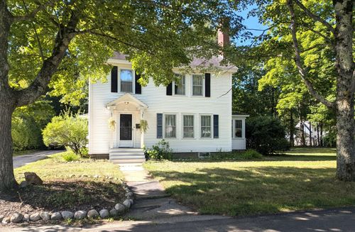 11 Copeland Drive, Rochester, NH, 03867 | Card Image