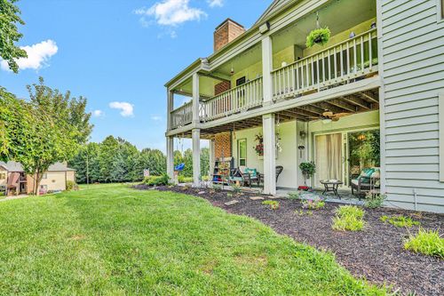 101 Manor Dr, Forest, VA, 24551-1353 | Card Image