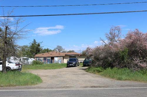 532 Wilson Rd, Central Point, OR, 97502-3042 | Card Image