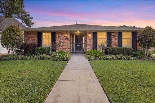 3617 Ridgeway Dr, Metairie, LA, 70002-1832 | Card Image