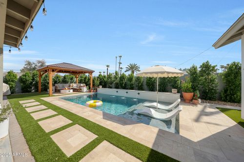 7031 E Monte Vista Rd, Scottsdale, AZ, 85257-2712 | Card Image