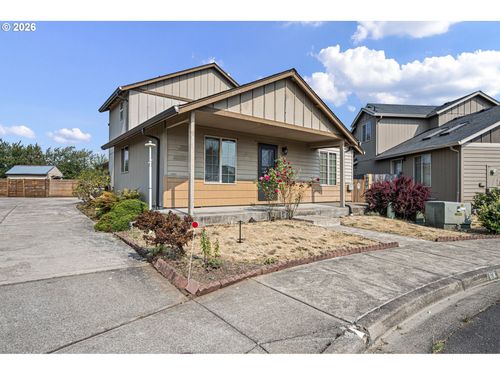 64 Almond Way, Creswell, OR, 97426-7911 | Card Image