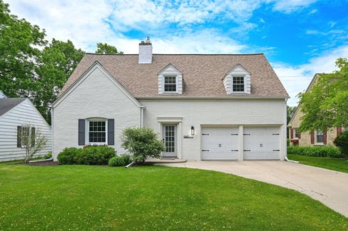2665 N Harding Boulevard, Wauwatosa, WI, 53226 | Card Image