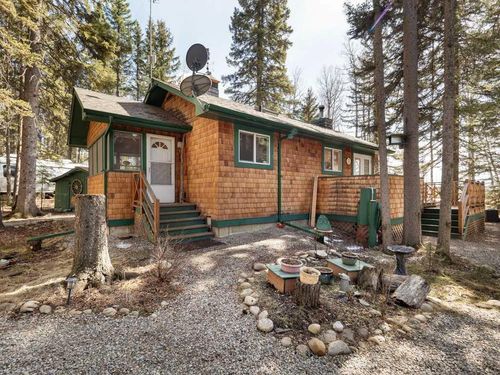 5227 Twp Rd 320 # 50, Home with 2 bedrooms, 1 bathrooms and 6 parking in Rural Mountain View County AB | Card Image