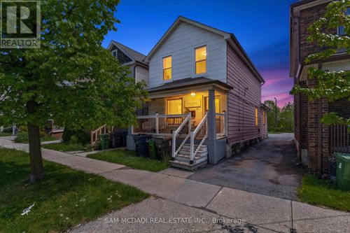 19 Toffee Court, Toronto (New Toronto), ON, M8V3B9 | Card Image