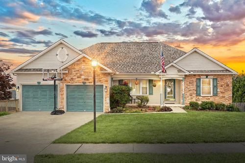 101 Hillside Rd, HANOVER, PA, 17331-4314 | Card Image
