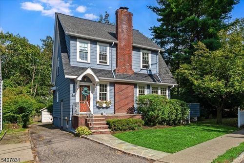 86 Sunset Ave, Verona, NJ, 07044-2611 | Card Image