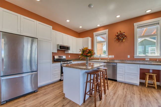 Kitchen | Image 11