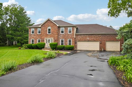 5N630 Leslie Ct, St. Charles, IL, 60175-8159 | Card Image