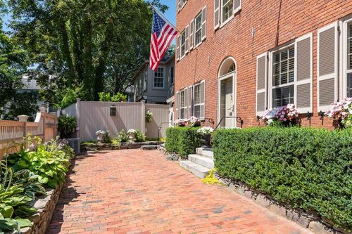 20 Atkinson St, Portsmouth, NH, 03801-4601 | Card Image